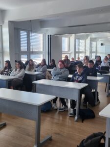 Djelatnici Veterinarskog fakulteta posjetili Srednju školu Petrinja