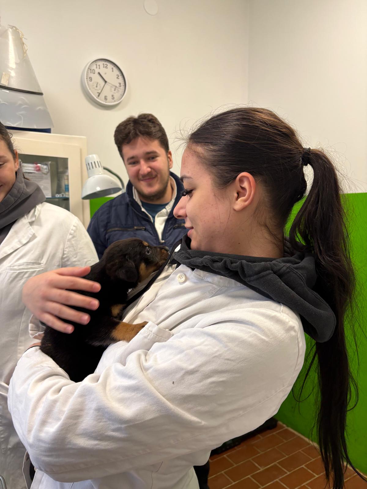 VETERINARSKI TEHNIČARI U POSJETU SKLONIŠTU ZA NEZBRINUTE ŽIVOTINJE SISAK