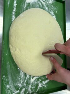 IZRADA PIZZE U PRAKTIKUMU PEKARSTVA