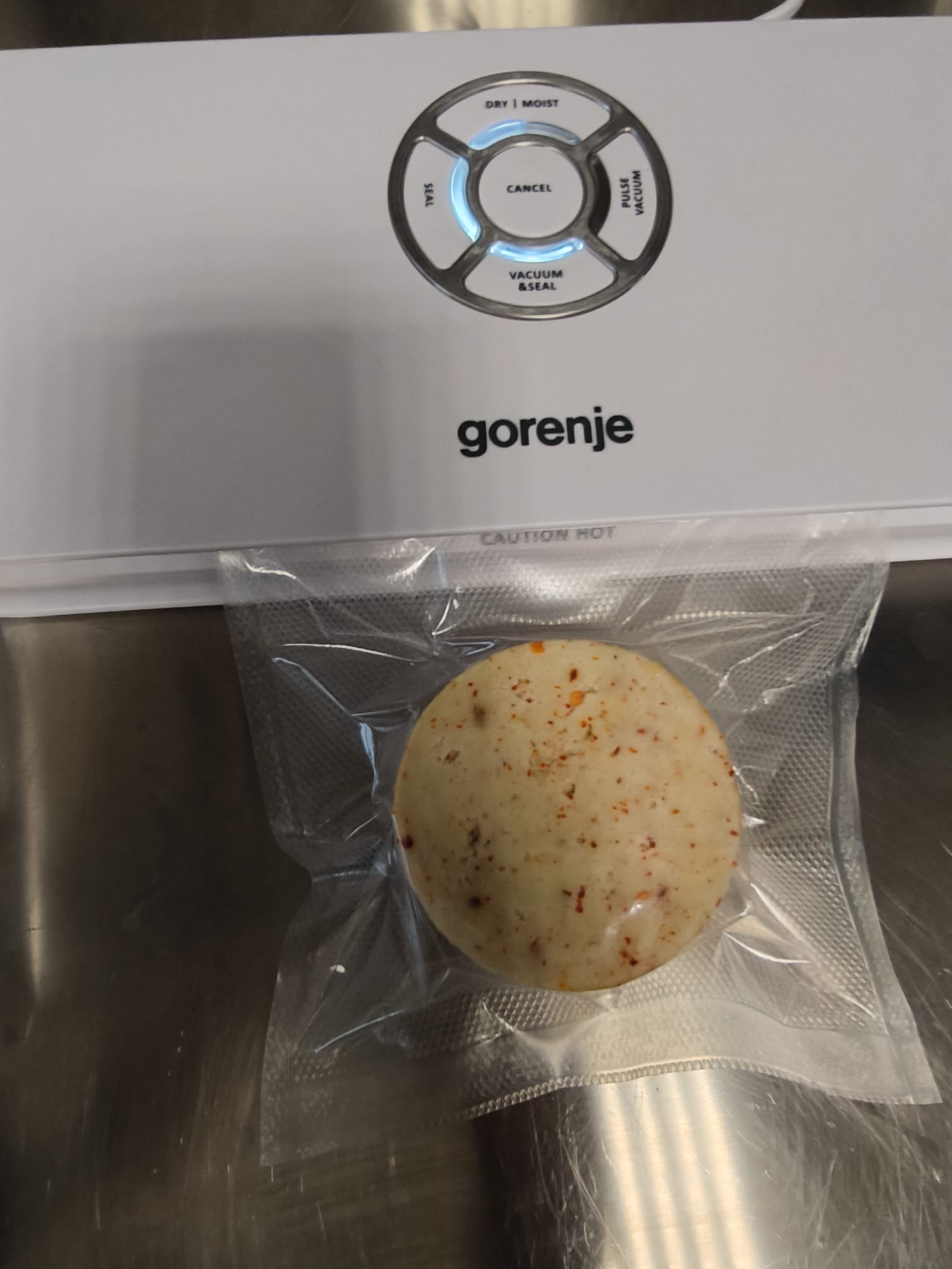 PROIZVODNJA KUHANOG KRAVLJEG SIRA U MLJEKARSKOM PRAKTIKUMU