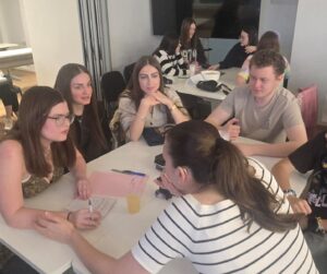 USPJEŠNO ODRŽAN PRVI ŠKOLSKI PUB KVIZ!