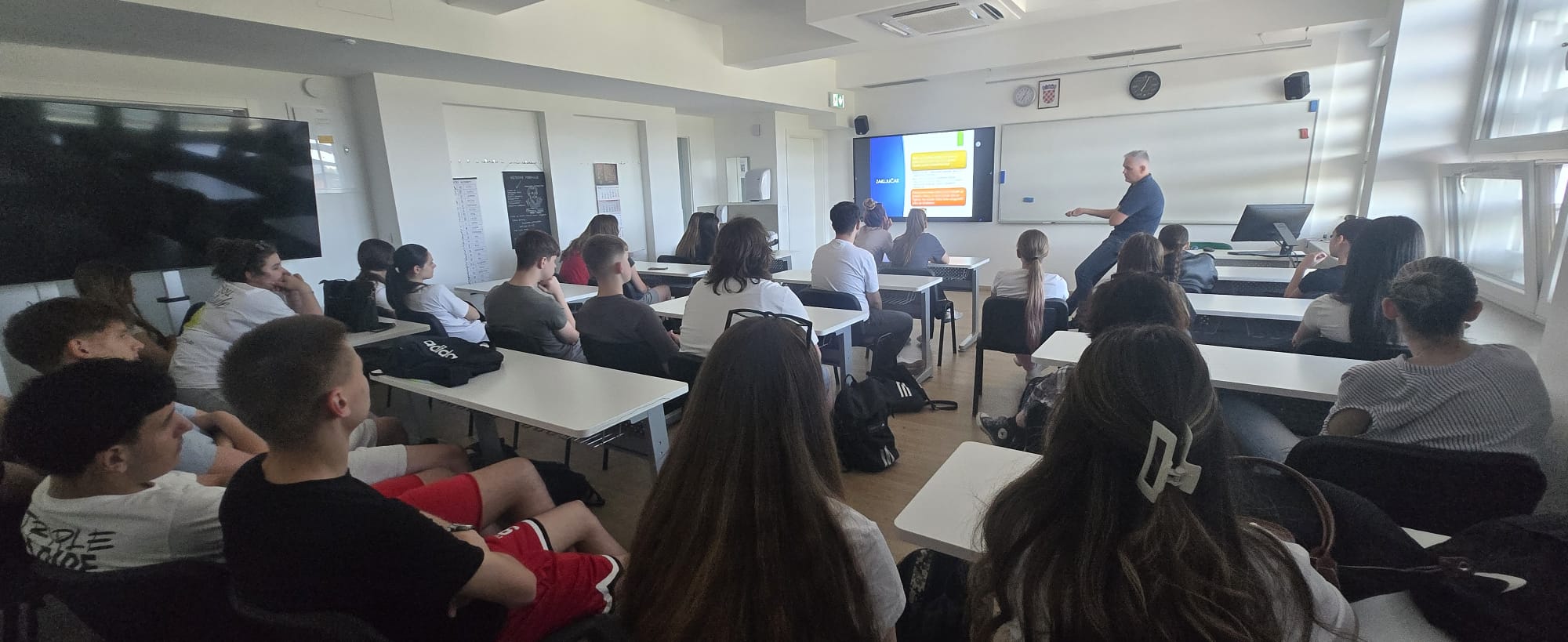 SPOLNO ZDRAVLJE ADOLESCENATA