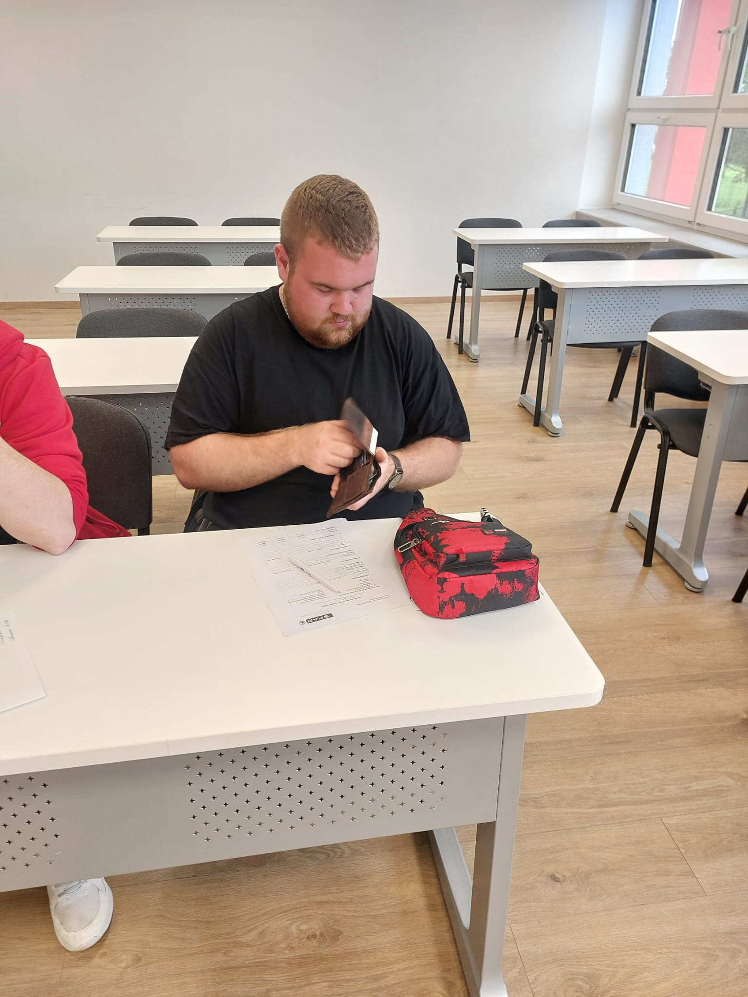 USPJEŠAN KORAK U BUDUĆNOST: Mladi mesari obranili završne radove i odmah osigurali posao u Sparu