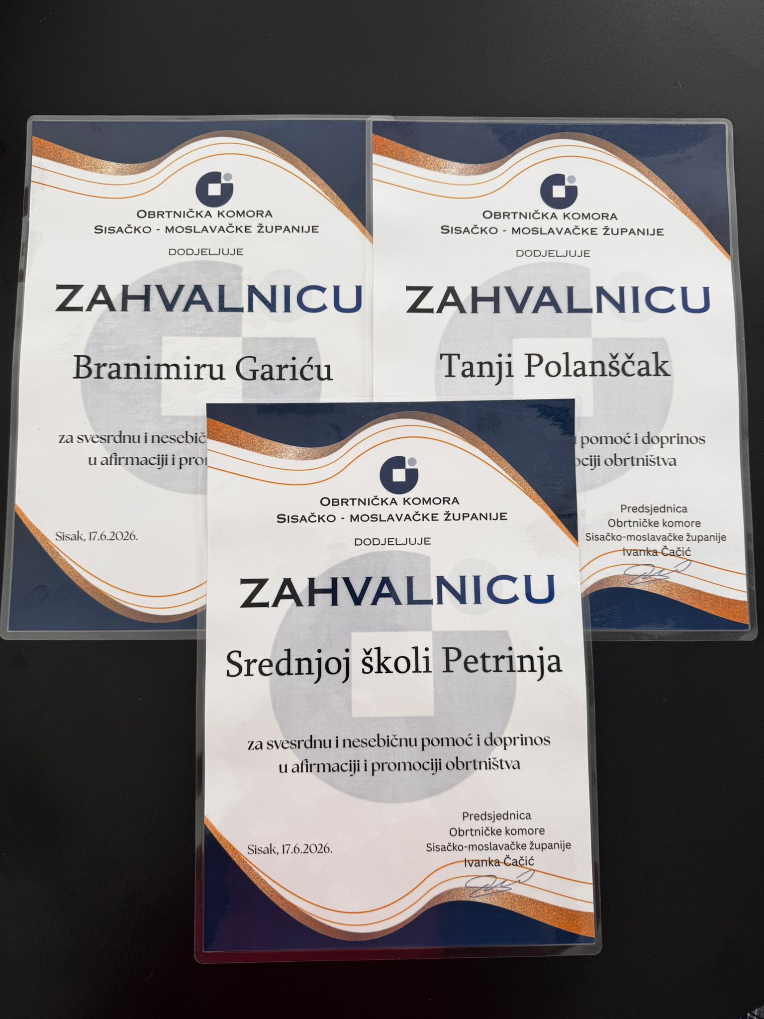 PRIZNANJE NAŠOJ ŠKOLI I STRUKOVNIM NASTAVNICIMA NA DANIMA OBRTNIČKE KOMORE