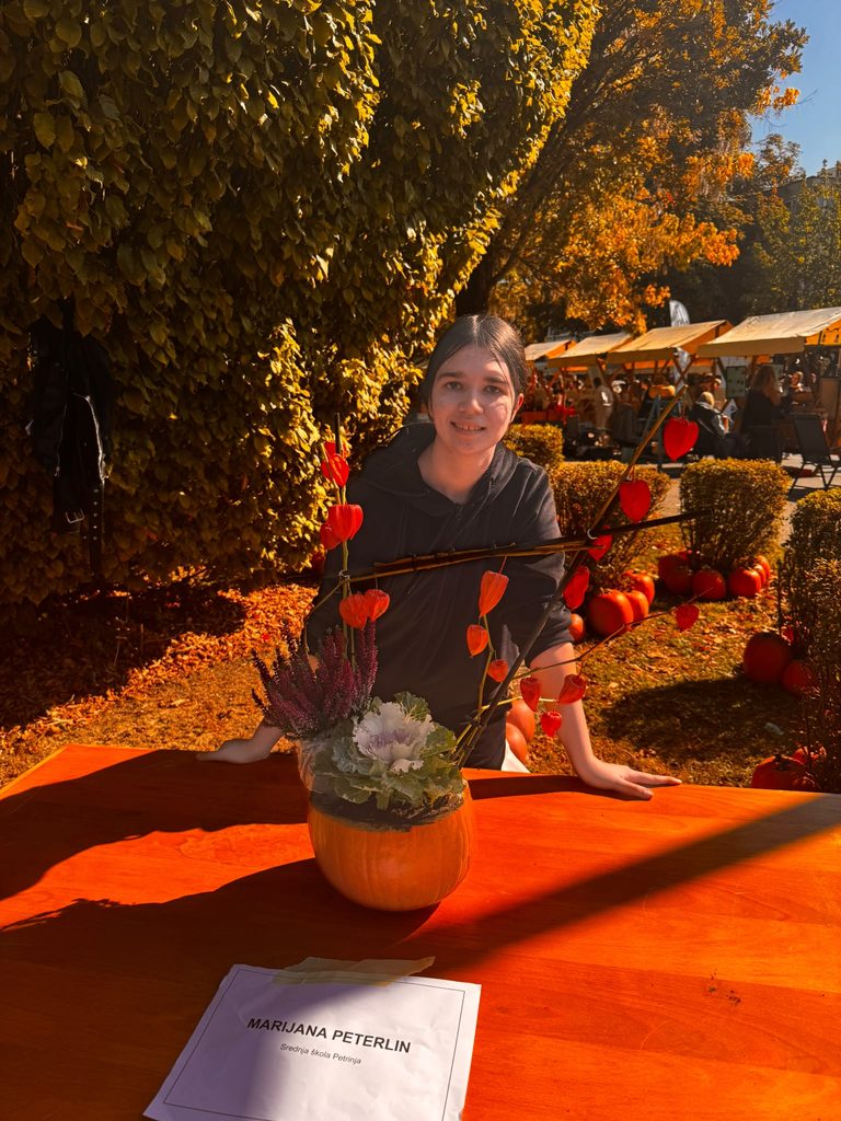 NAŠA UČENICA MARIJANA PETERLIN SUDJELOVALA NA 22. BUČIJADI U IVANIĆ-GRADU! 🎃🌻 img 20261006 wa0026