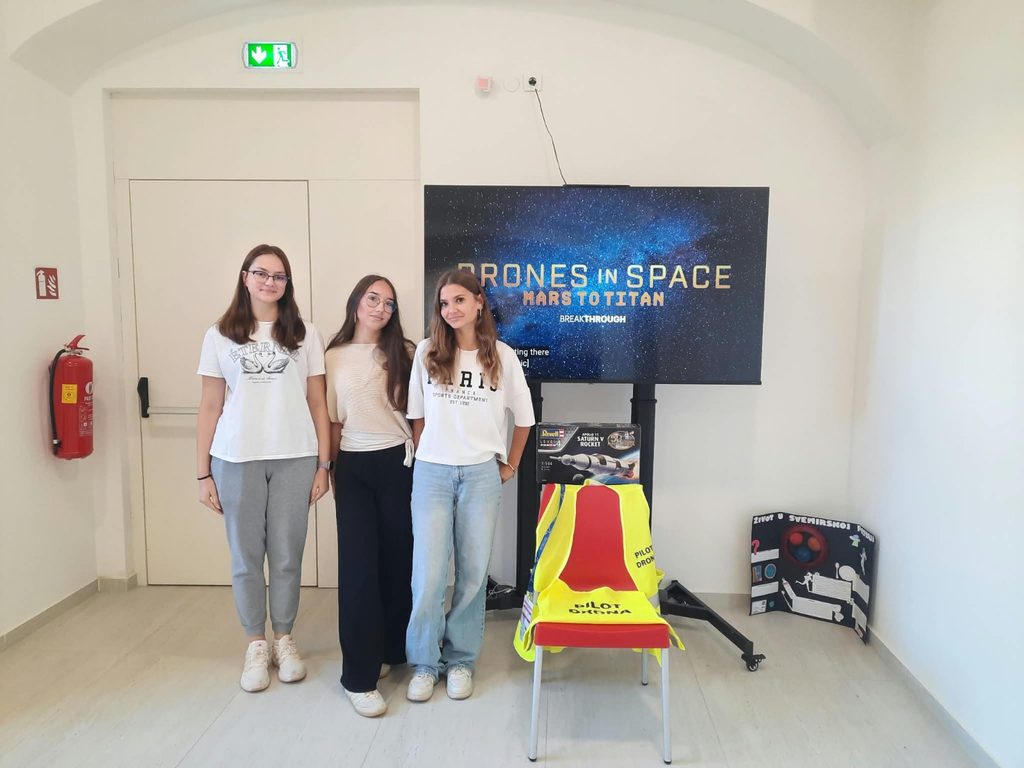 🚀🌍 SVJETSKI TJEDAN SVEMIRA U SREDNJOJ ŠKOLI PETRINJA! img 20261013 wa0023