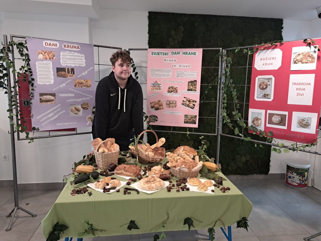 OBILJEŽILI SMO SVJETSKI DAN HRANE I DANE KRUHA U NAŠOJ ŠKOLI! 🥨🍲 img 20261016 wa0010