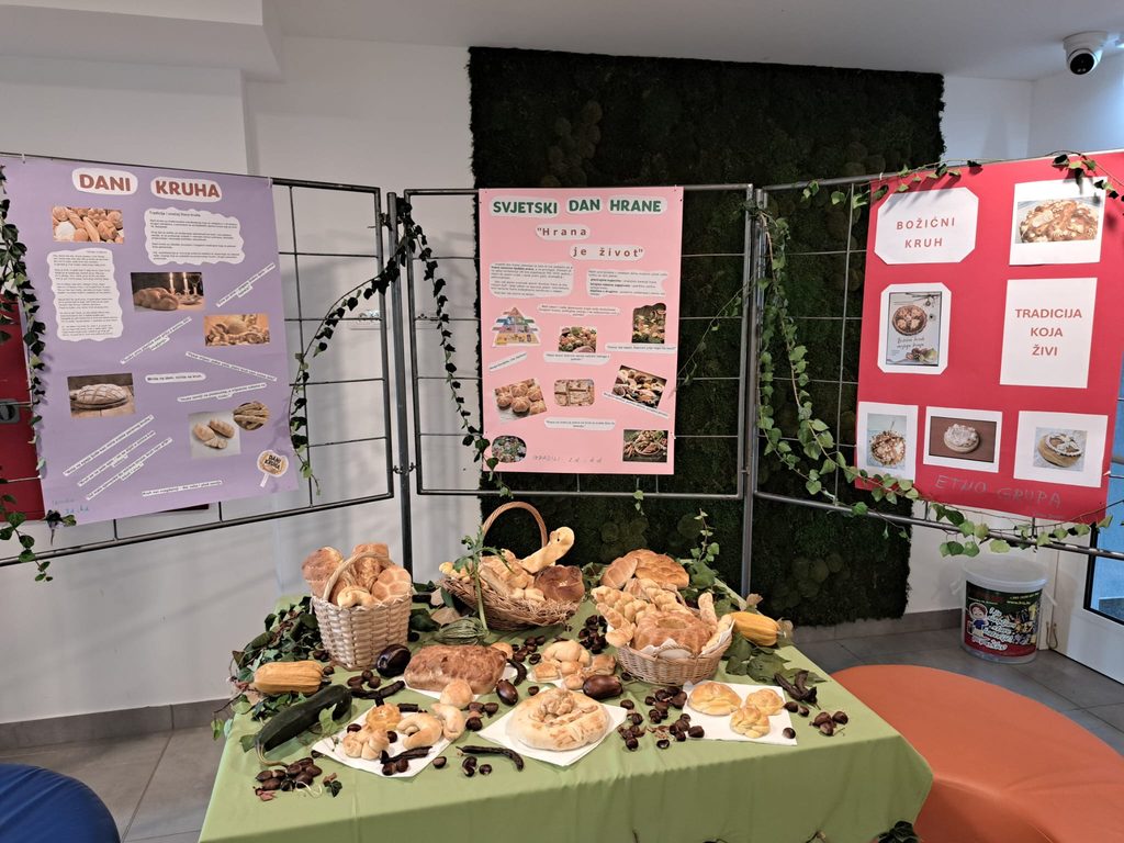 OBILJEŽILI SMO SVJETSKI DAN HRANE I DANE KRUHA U NAŠOJ ŠKOLI! 🥨🍲 img 20261016 wa0018